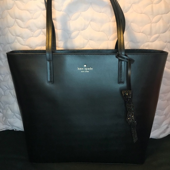 kate spade Handbags - Kate Spade Karla Handbag